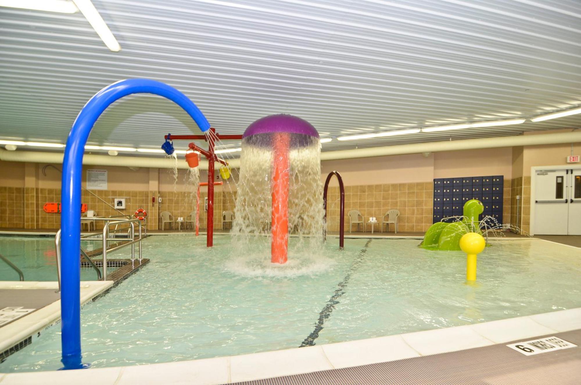 Comfort & - Morrisonville Hotel