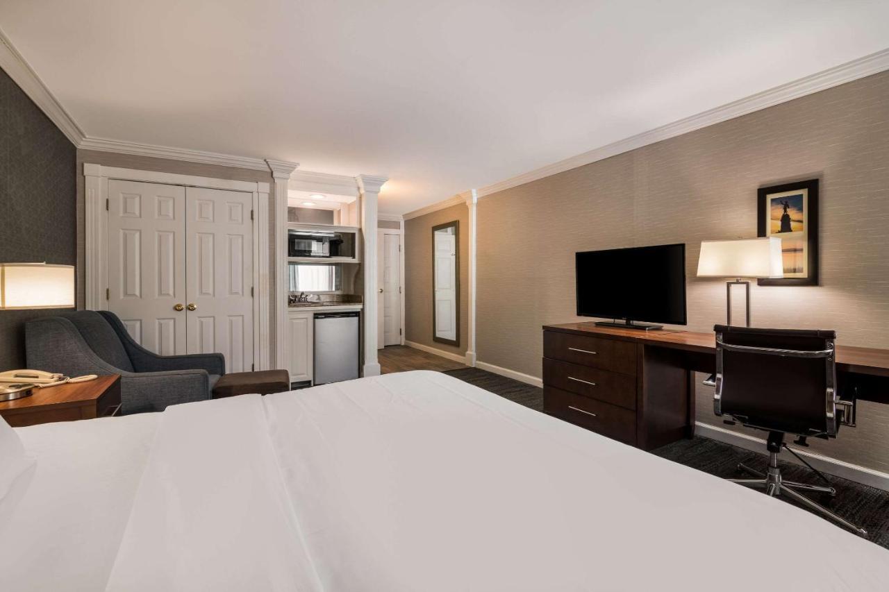 Comfort & - Morrisonville 3*